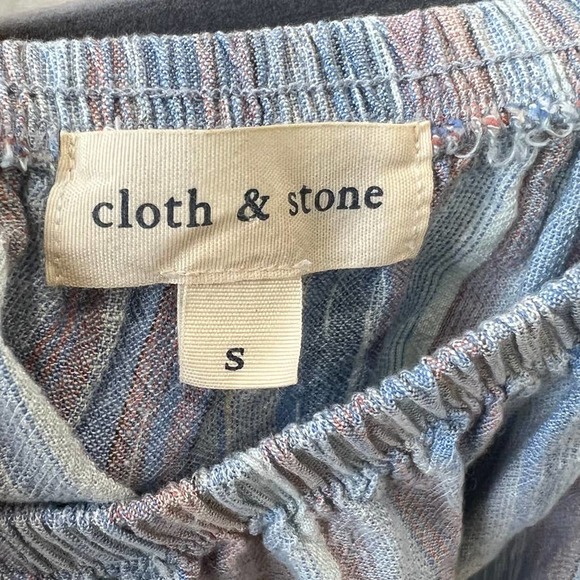 Cloth & Stone Top - Picture 3 of 3